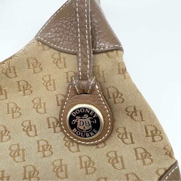 Vintage Dooney & Bourke Canvas Signature Medium Size Shoulder Bag Brown/Tan - Picture 3 of 16